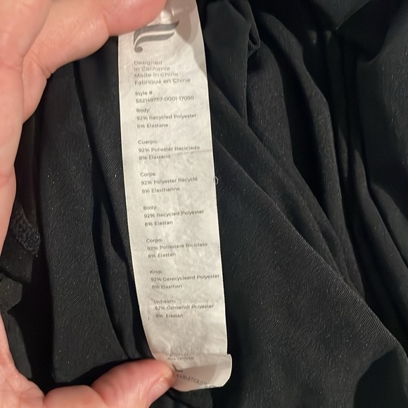 Fabletics Black Crew Neck Short Sleeve Workout T Top Size L - Picture 4 of 4